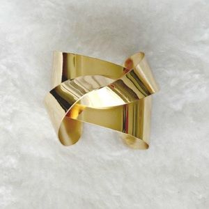 NURAZZI WARPED CUFF - Gold